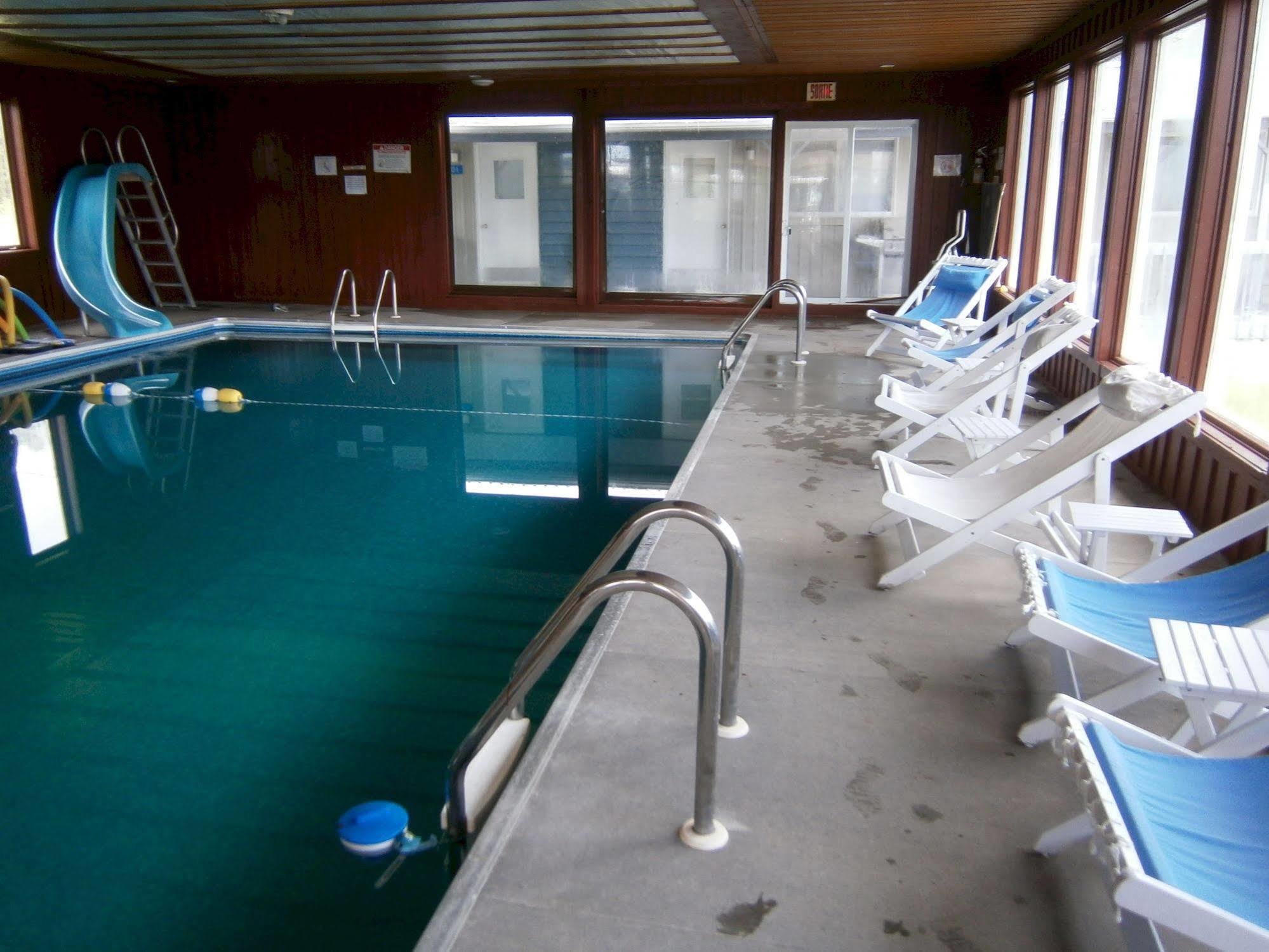 Motel De L'Anse Port-Daniel Exterior foto